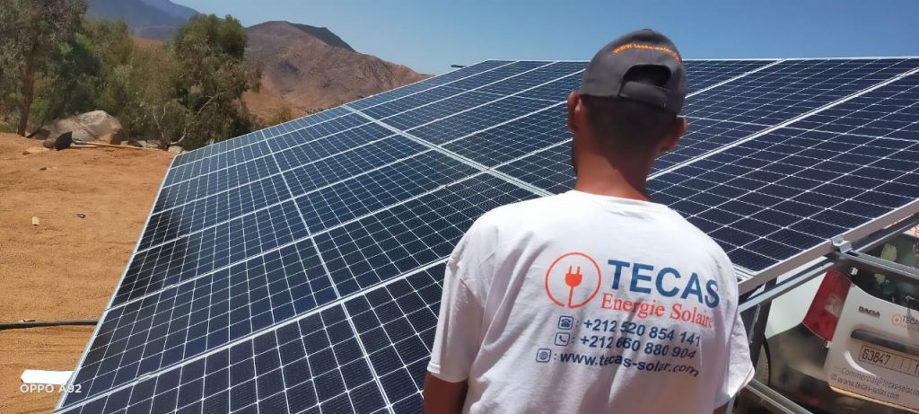 Intégration de l’intelligence artificielle et de l’Internet des objets dans les systèmes solaires : Vers une gestion intelligente de l’énergie solaire
