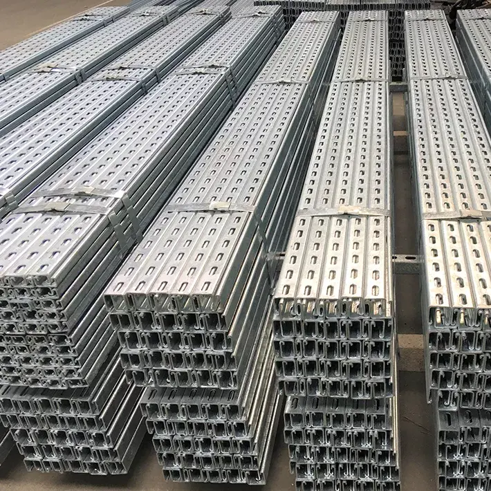 Les Rails de Fixation 41*41 Galvanizé 5.75M